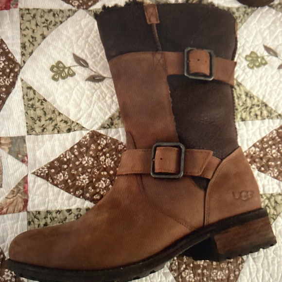 UGG winter boots- women’s, size 8.5 M - Picture 4 of 6